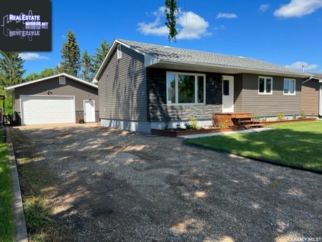 Property 364 9th Avenue W main img