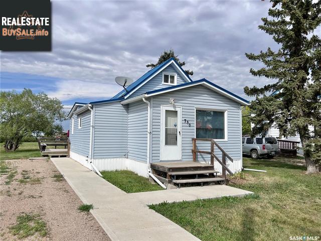 Property 790 Saskatchewan Avenue main img