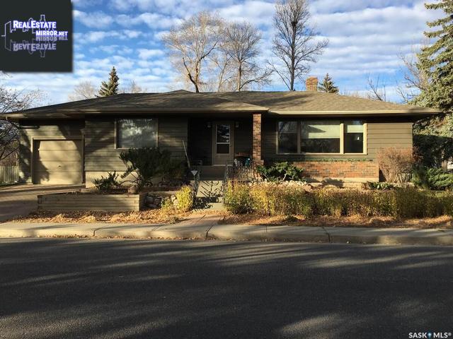 Property 3480 Angus Street main img
