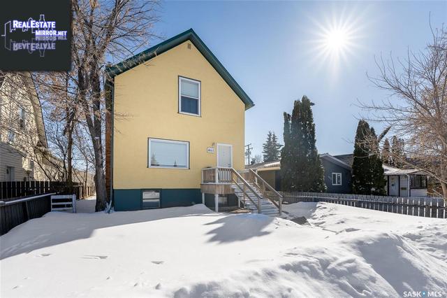 Property 461 Hochelaga Street E main img