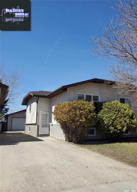 Property 1202 Blackwood Street N main img