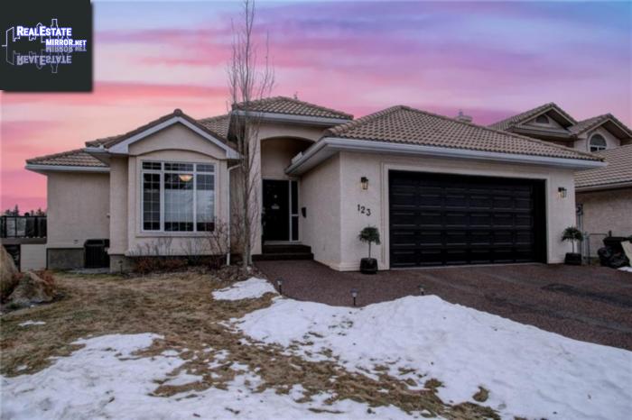 Property 123 Strathearn Pl Sw main img