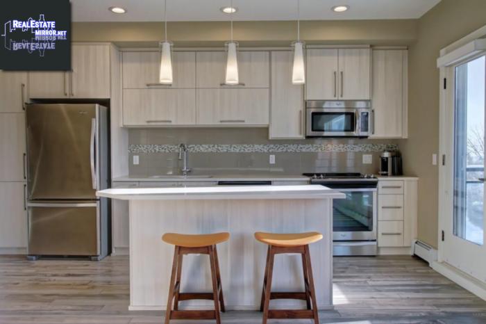 Property #409 93 34 Av Sw main img