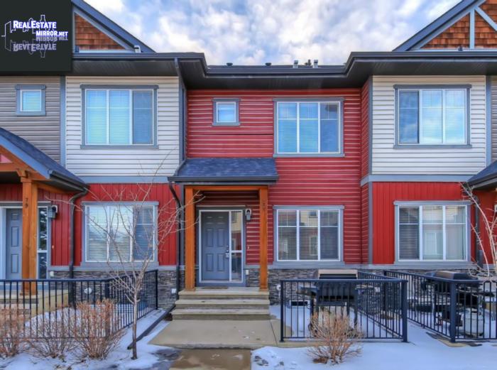 Property 77 Skyview Springs Ci Ne main img