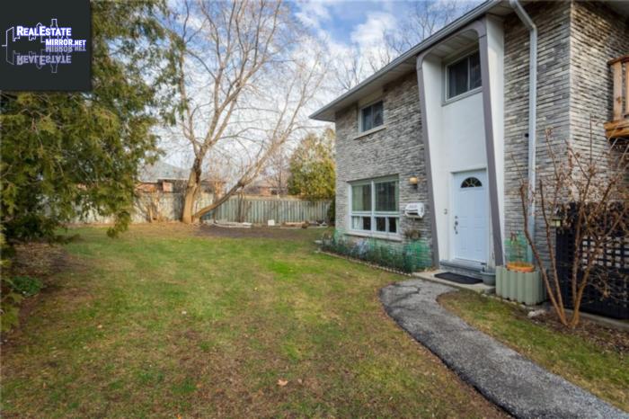 Property 3 969 FRANCIS Road main img
