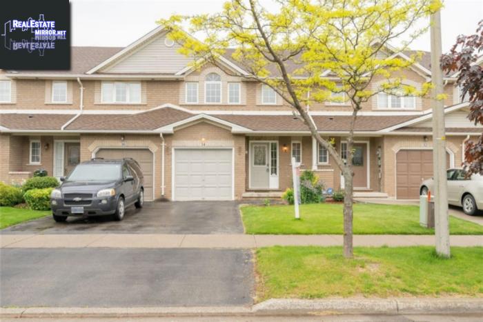 Property 34 Magnolia Crescent main img