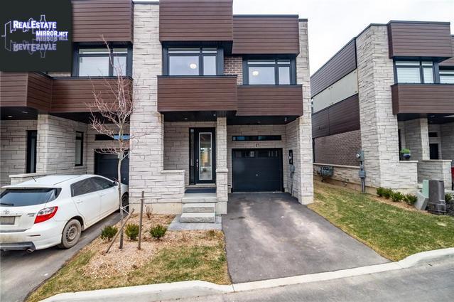 Property 17 35 Midhurst Heights main img