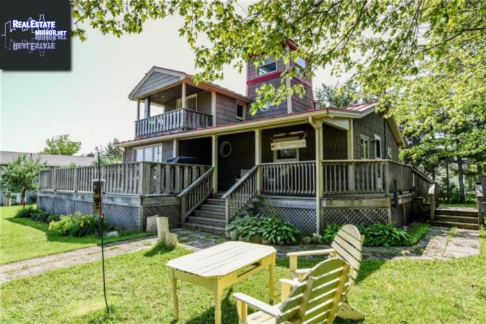 Property 19 Fernwood Ave main img
