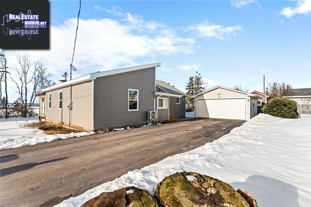 Property 115 Satinwood Ave main img