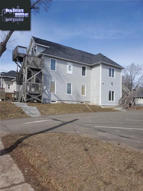 Property 29-31-33 Braemar Dr main img