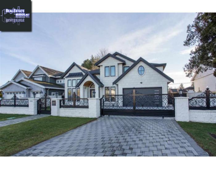 Property 11571 Seafield Crescent main img