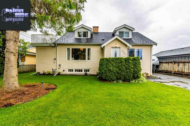 Property 7555 Melville Street main img