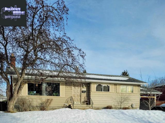 Property 1368 Aleza Crescent main img