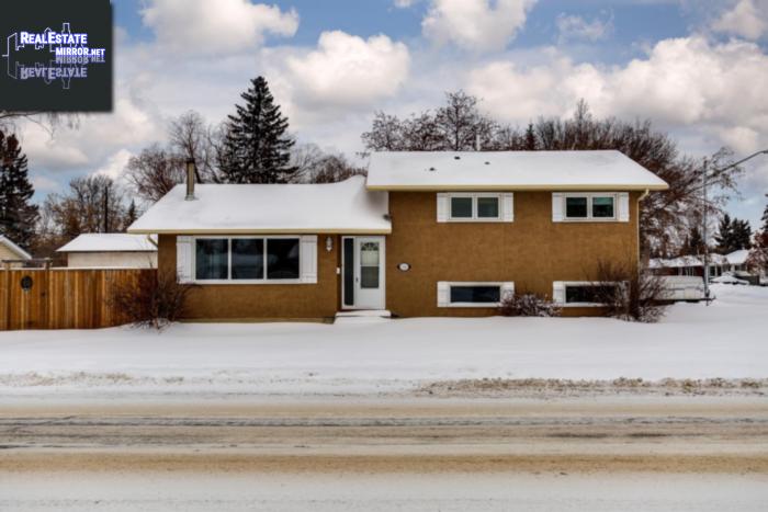 Property 2332 Ewart Ave main img