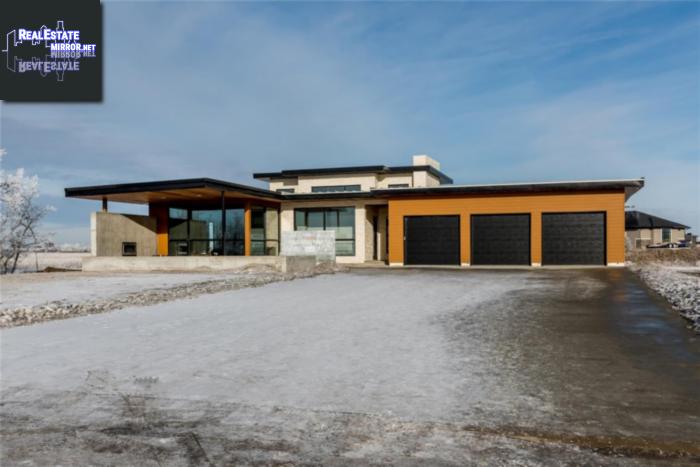 Property 312 Greenbryre Cres N main img