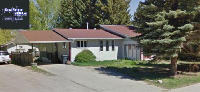 Property 413 Maple Rd E main img