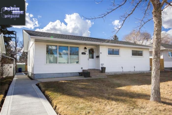Property 2114 Ewart Ave main img