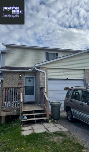 Property 34 Farquhar Pl main img