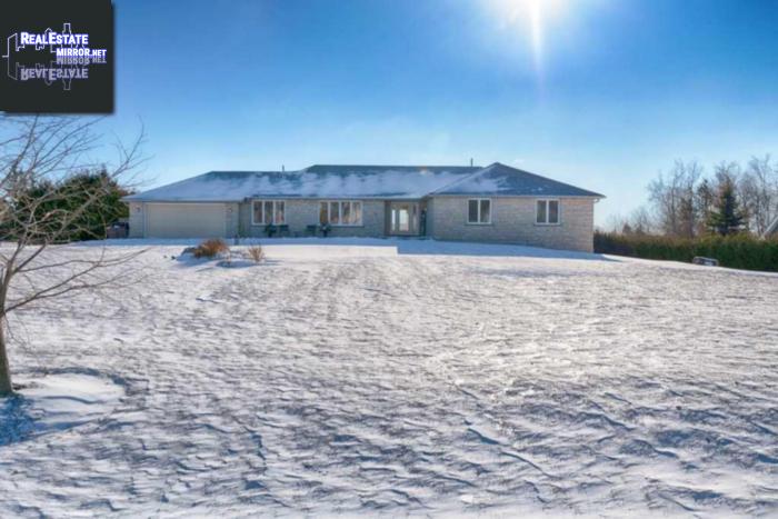 Property 20 Brookhaven Cres main img