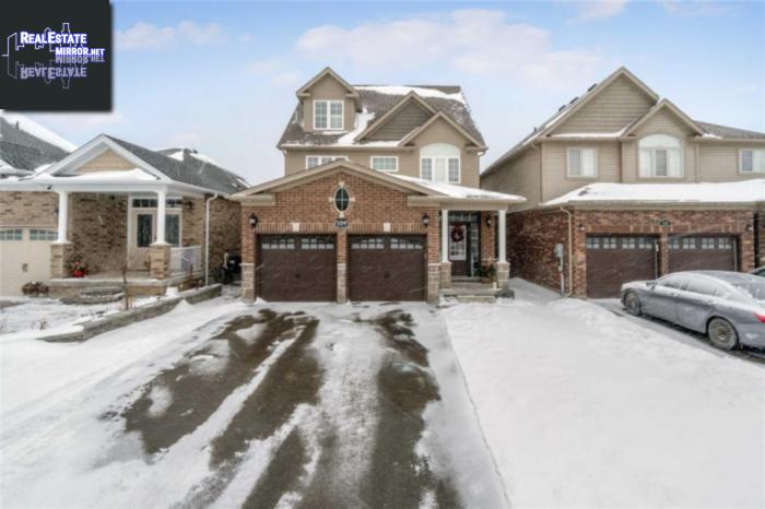 Property 104 Coker Cres main img