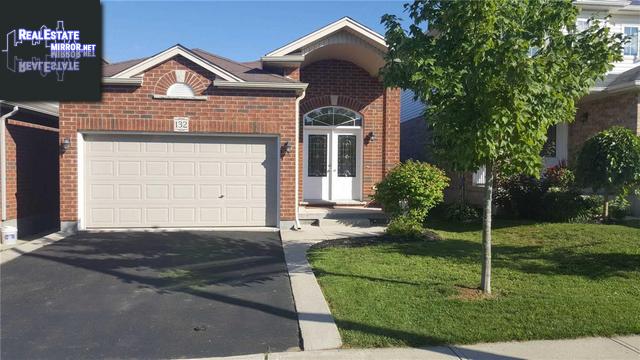Property 132 Clough Cres main img