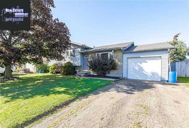 Property 47 Elmvale Cres main img