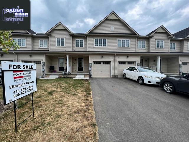 Property 246 Esther Cres main img