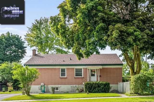 Property 877 Hilliard St main img